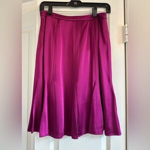 Ann Taylor Fuchsia Skirt. Size 2. NWT.